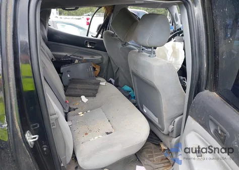 2005 Toyota Tacoma Prerunner V6 z USA, uszkodzony, nr VIN 5TEJU62N35Z144461